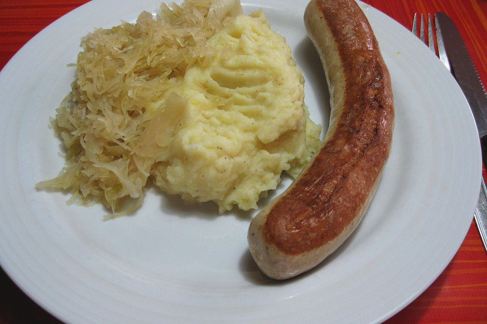 Silkes Bratwurst mit Sauerkraut und Kartoffeln