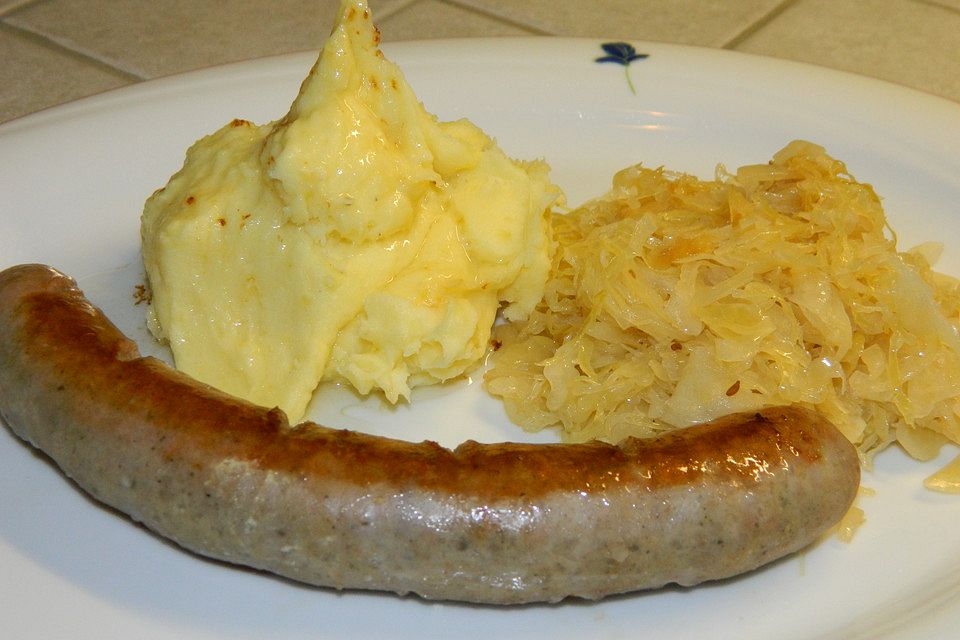 Silkes Bratwurst mit Sauerkraut und Kartoffeln