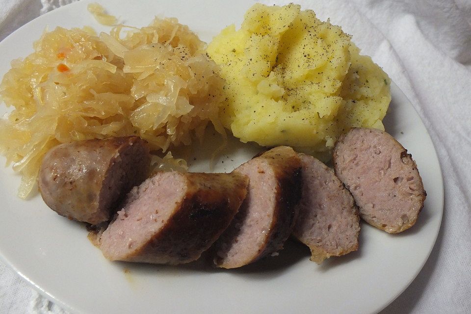 Silkes Bratwurst mit Sauerkraut und Kartoffeln