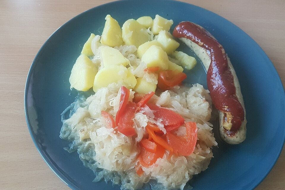 Silkes Bratwurst mit Sauerkraut und Kartoffeln