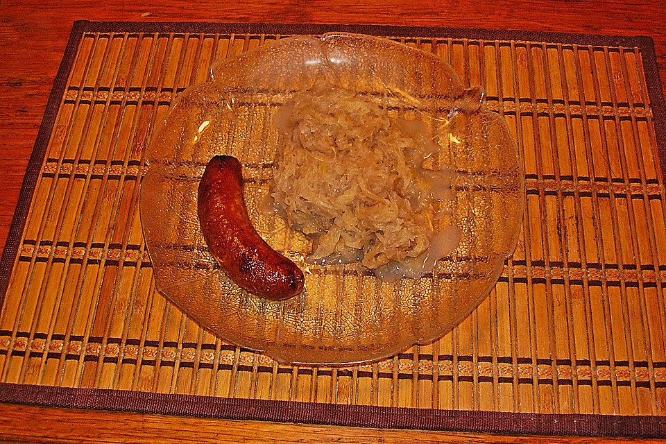 Silkes Bratwurst mit Sauerkraut und Kartoffeln