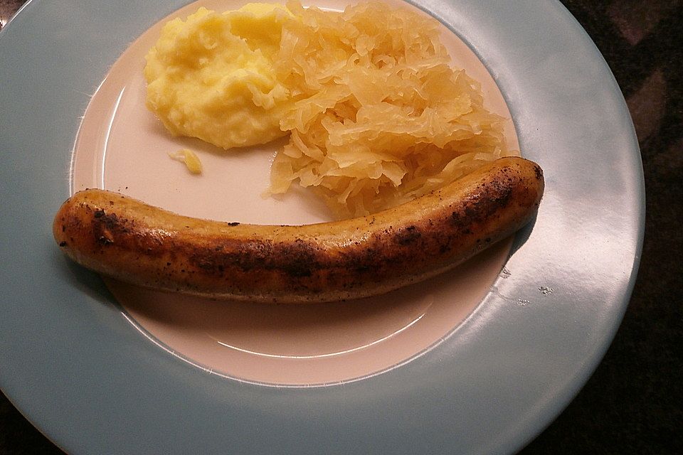 Silkes Bratwurst mit Sauerkraut und Kartoffeln