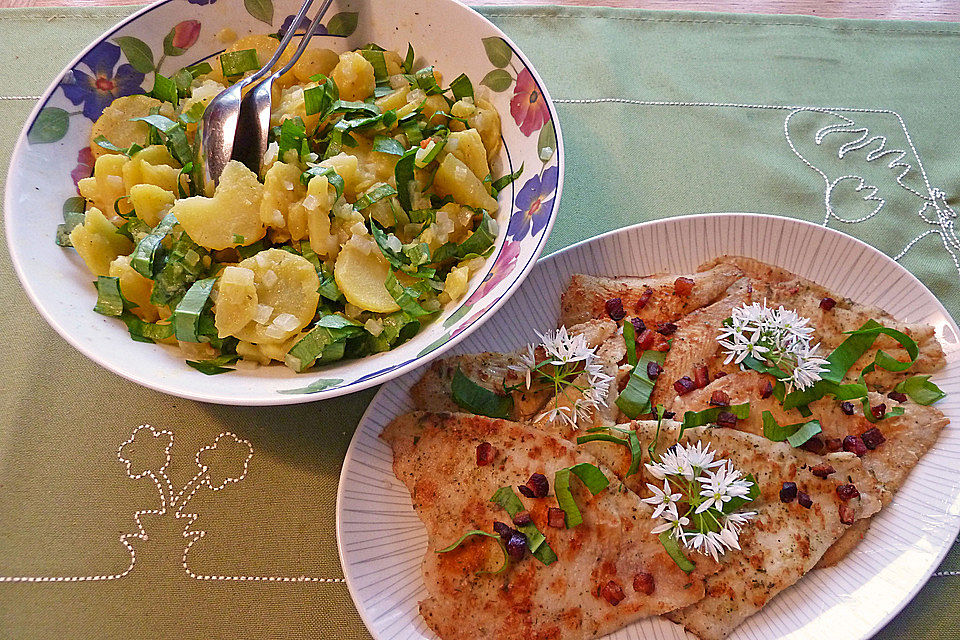 Maischolle auf Kartoffel-Bärlauch-Salat