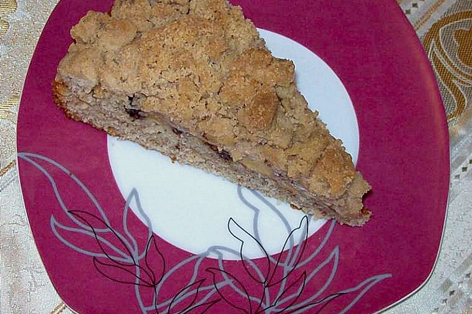 Karamellkuchen mit Äpfeln und Streuseln