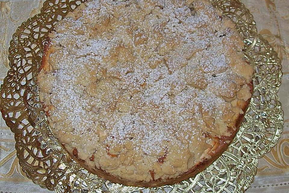 Karamellkuchen mit Äpfeln und Streuseln