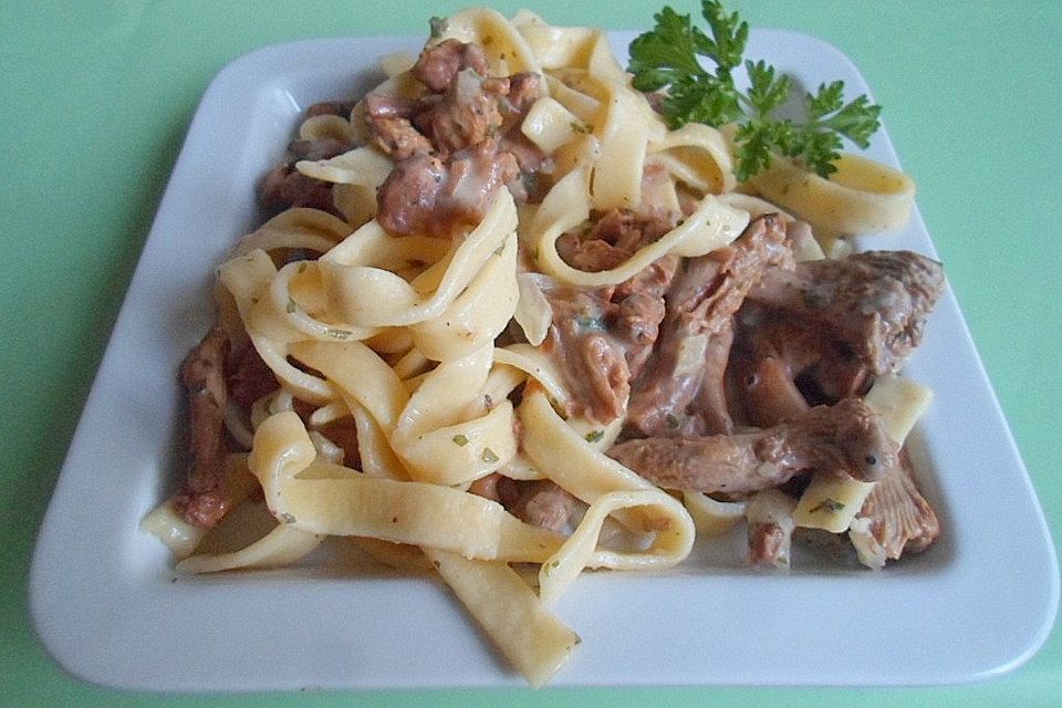 Tagliatelle mit Pfifferlingen