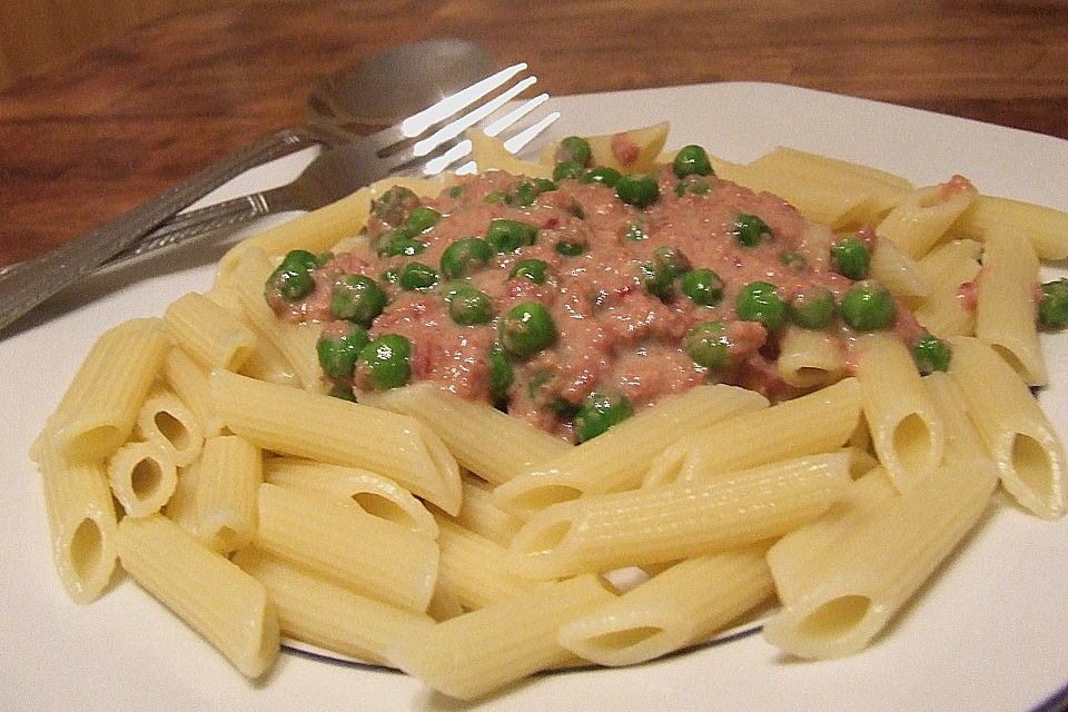 Nudelsoße mit Corned Beef