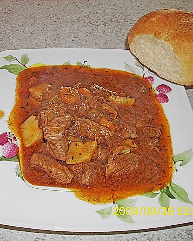 Urmelis Bierfleisch mit Kartoffeln und Karotten
