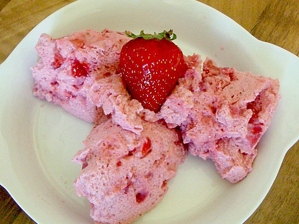 Leichte Erdbeermousse von Isi1985| Chefkoch