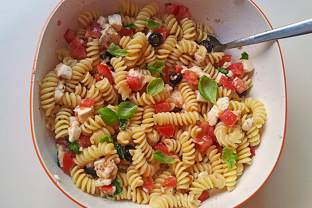 Nudelsalat à la Caprese von Petra Regina| Chefkoch