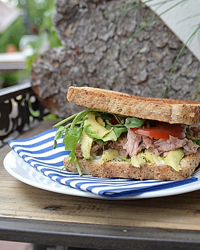 Thunfisch - Avocado - Sandwich