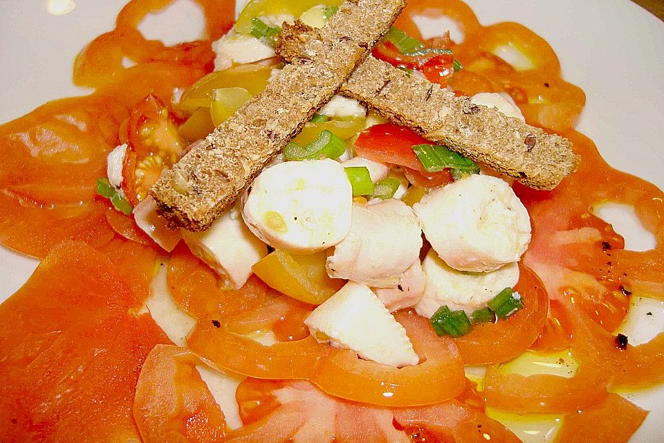 Geschmolzenes Ochsenherz - Carpaccio mit Pulposalat und Vanille - Vinaigrette