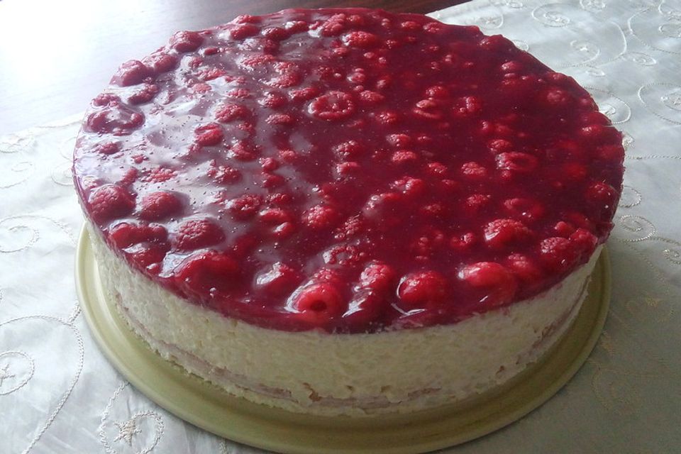 Milchreistorte mit Himbeeren Milchreistorte mit Himbeeren