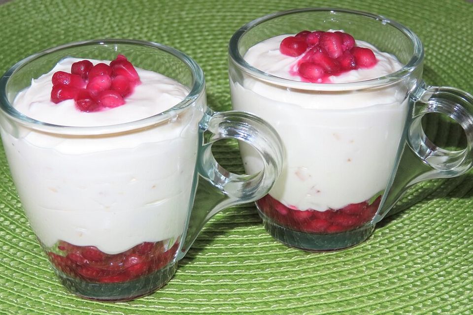 Mascarponecreme mit Granatapfel