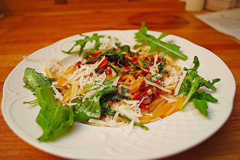 Spaghetti mit Rucola und Sardellen