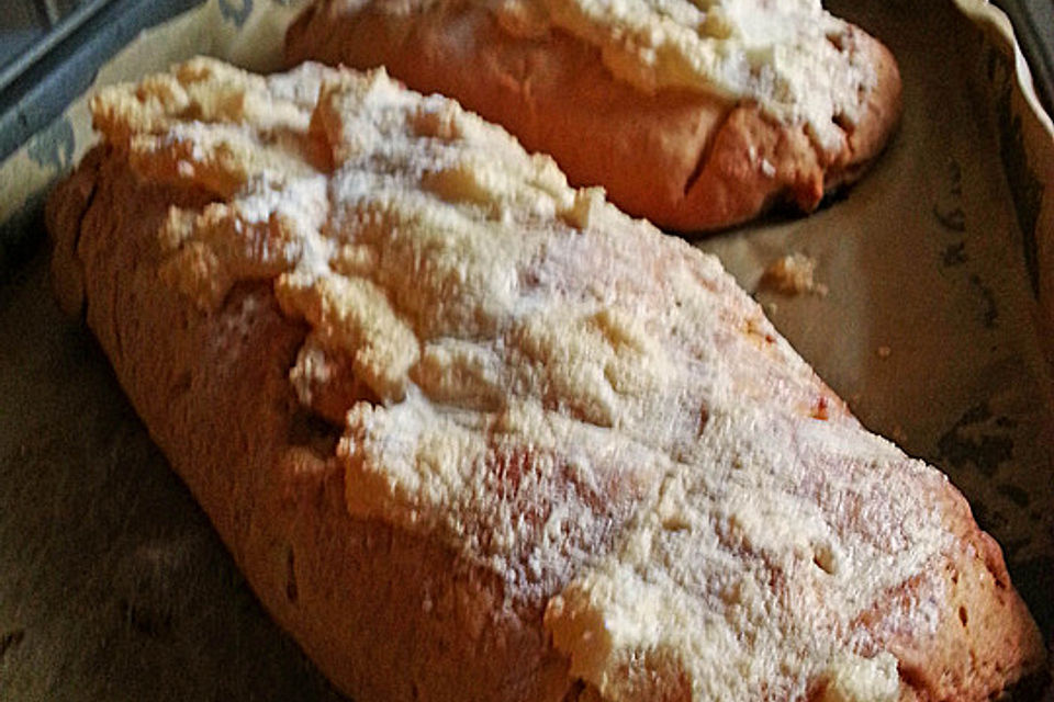 Apfelstrudel mit Eischnee nach Mutter Vilma