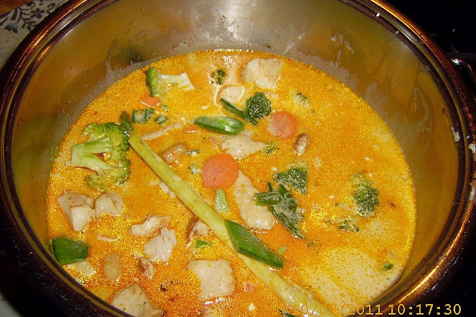 Curry - Hähnchen mit Kokosmilch