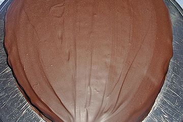 Schokoladenherz  mit Karamellüberzug und Schokoguss