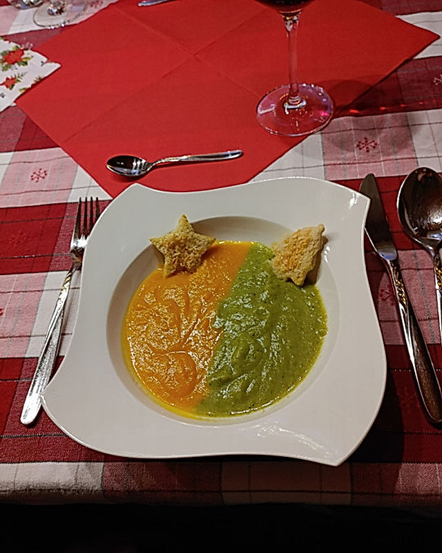 Gemüsecrèmesuppe - zwei auf einem Teller