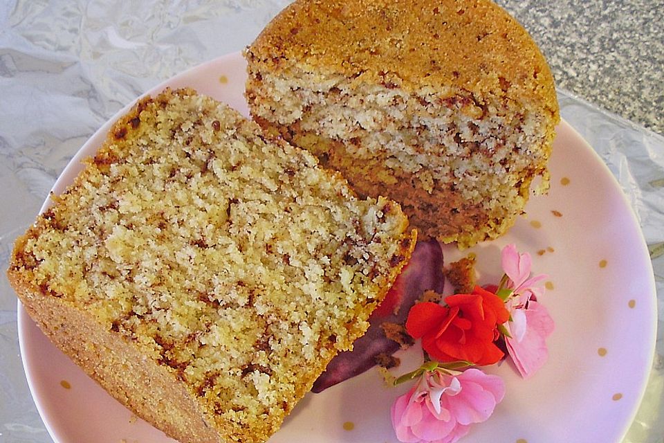 Butter - Vanille - Haselnuss - Kuchen im Glas mit Schokotröpfchen