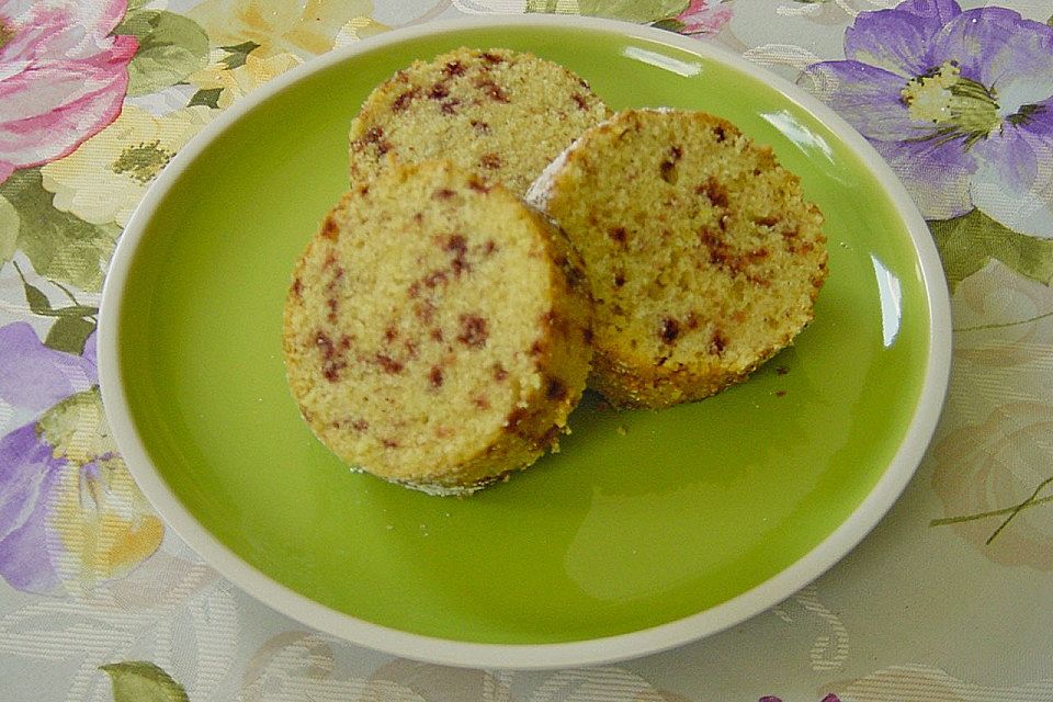 Butter - Vanille - Haselnuss - Kuchen im Glas mit Schokotröpfchen