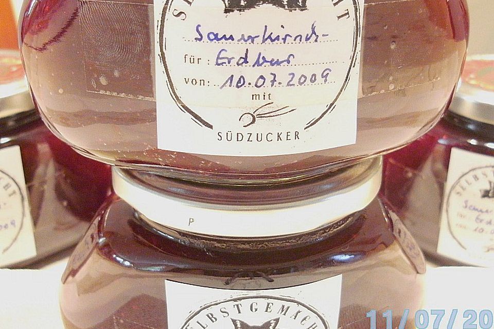 Sauerkirsch - Erdbeer - Marmelade