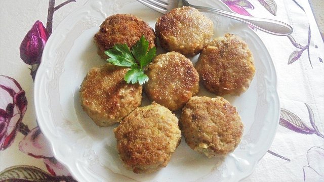 Fleischpflanzerl - Hackfleischklößchen/ Frikadellen von hatsukoi Fleischpflanzerl - Hackfleischklößchen/ Frikadellen von hatsukoi