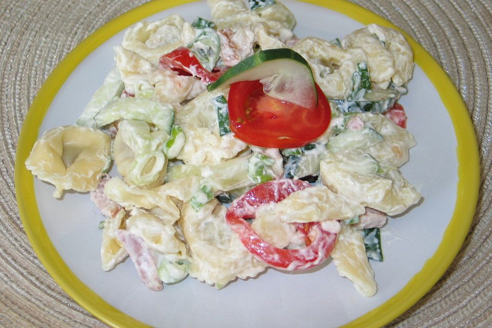 Tortellini - Salat