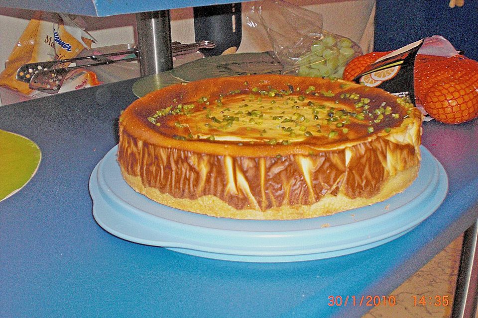 Käsetorte mit aromatischer Himbeerschicht