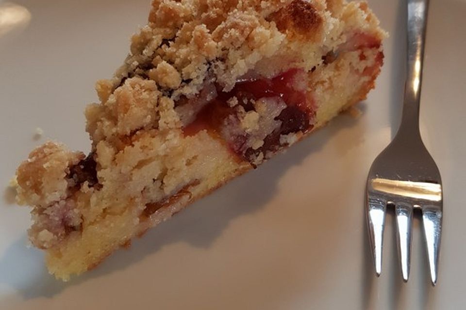 Pflaumenkuchen mit Streuseln