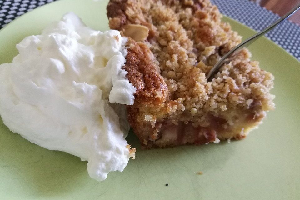 Pflaumenkuchen mit Streuseln