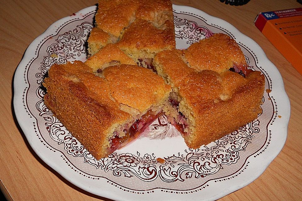 Pflaumenkuchen mit Streuseln