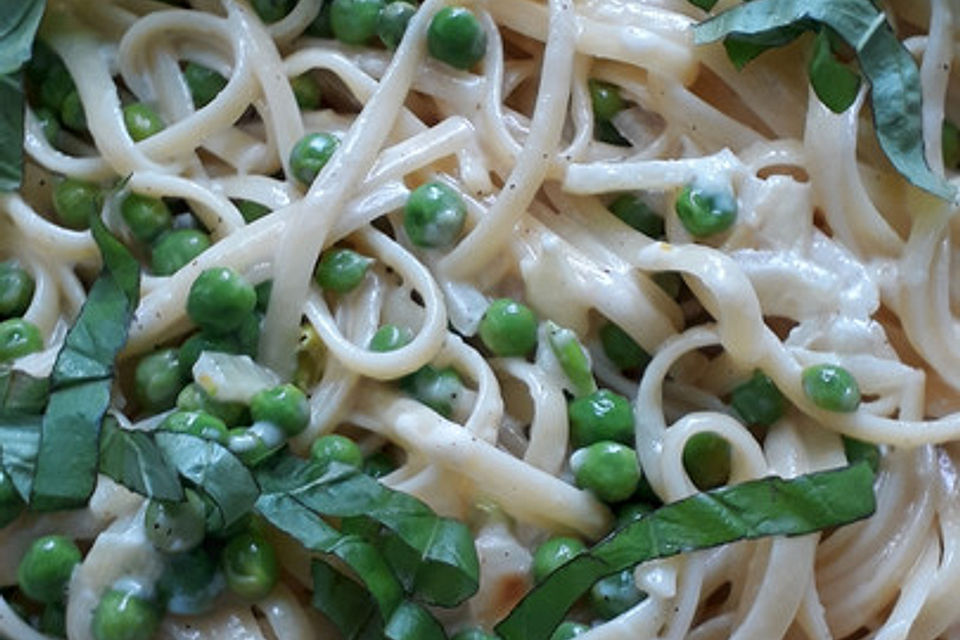 Linguine al limone Linguine al limone