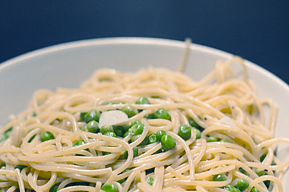 Linguine al limone Linguine al limone