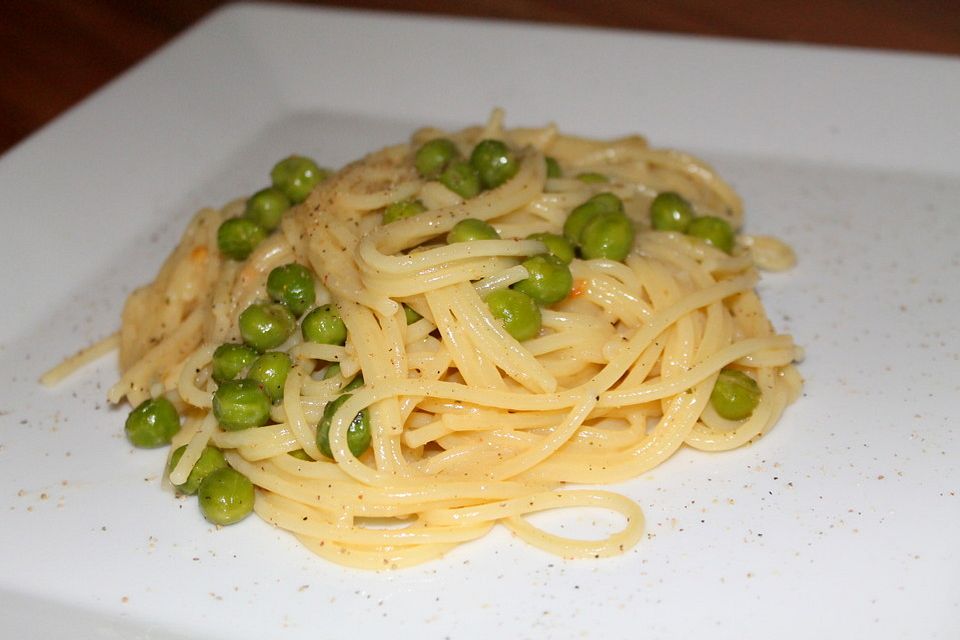 Linguine al limone Linguine al limone