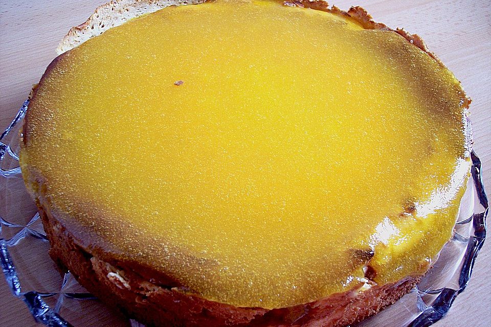 Käsetorte mit Fruchtspiegel