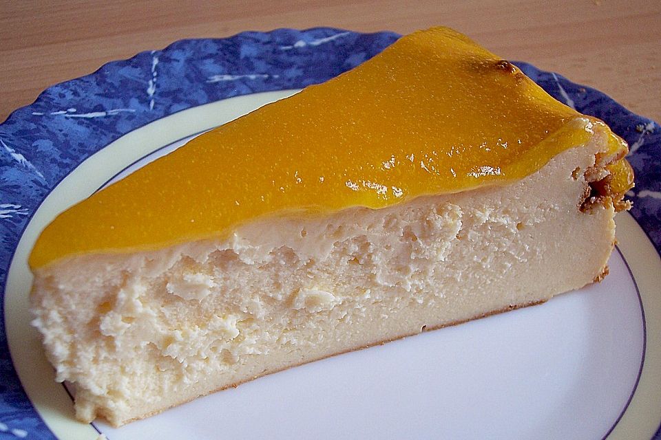 Käsetorte mit Fruchtspiegel