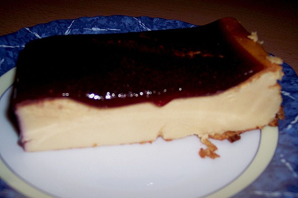 Käsetorte mit Fruchtspiegel