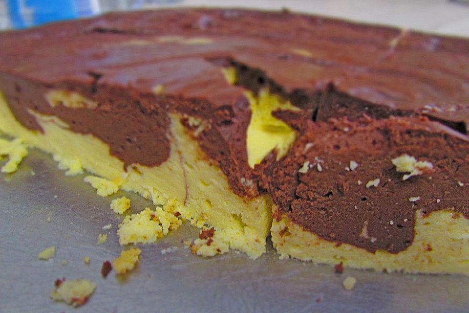 Käsetorte mit Fruchtspiegel