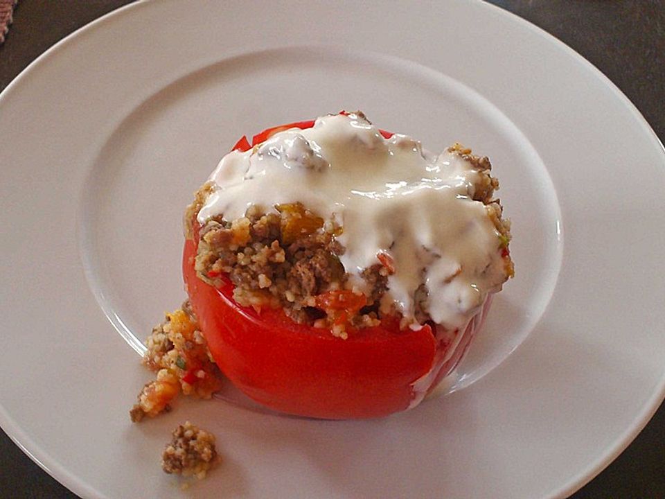 Gefüllte Couscous - Tomate mit Joghurtsauce von Kochnudel84| Chefkoch