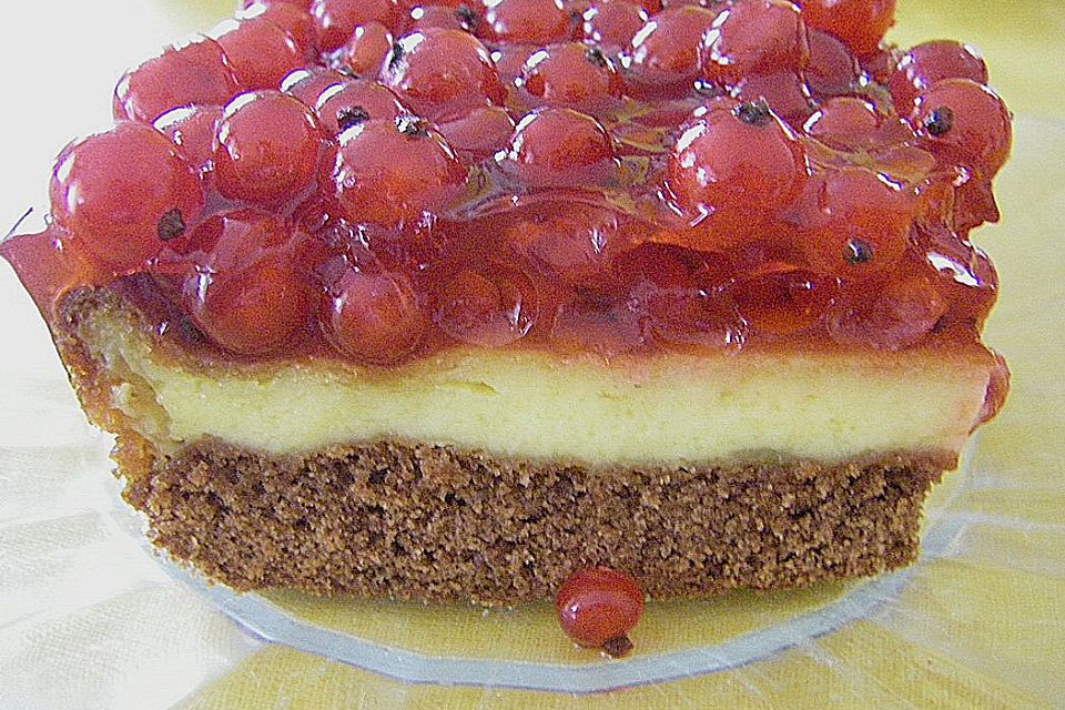 Johannisbeerkuchen mit Schmand - Pudding - Creme