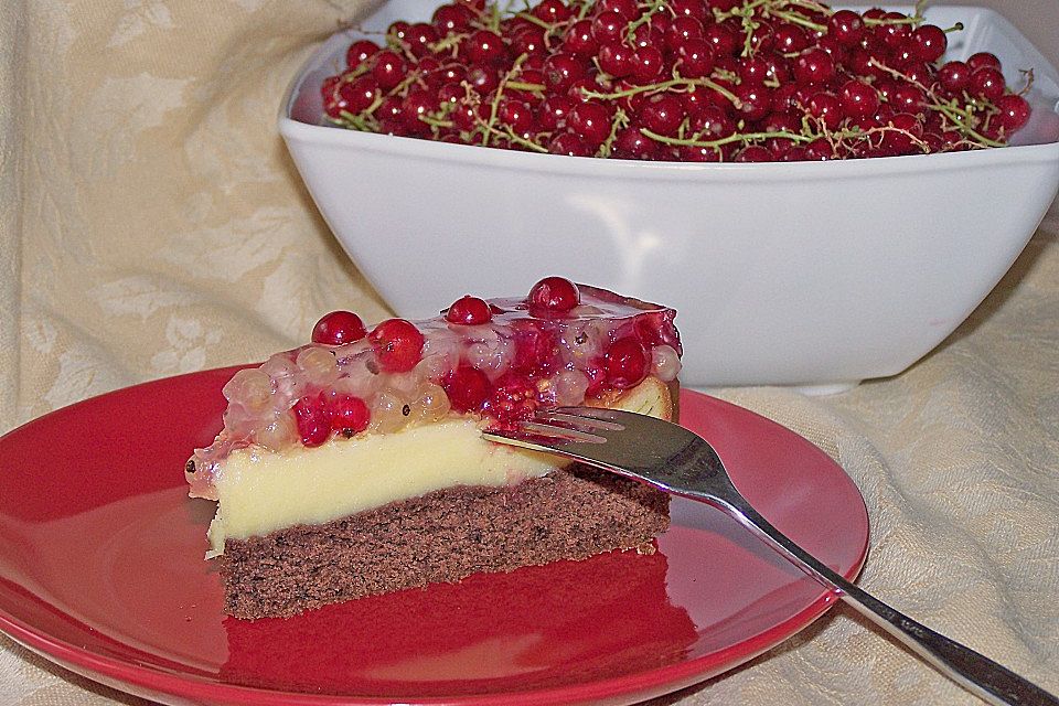 Johannisbeerkuchen mit Schmand - Pudding - Creme