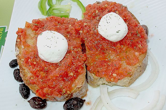 Dakos mit Tomate und Feta von Liesbeth| Chefkoch