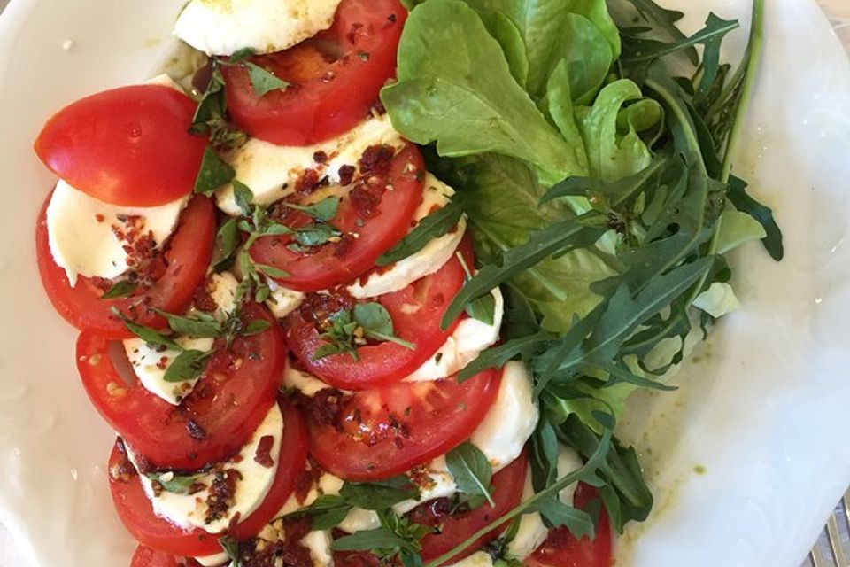 Mozzarella - Tomaten - Salat  II