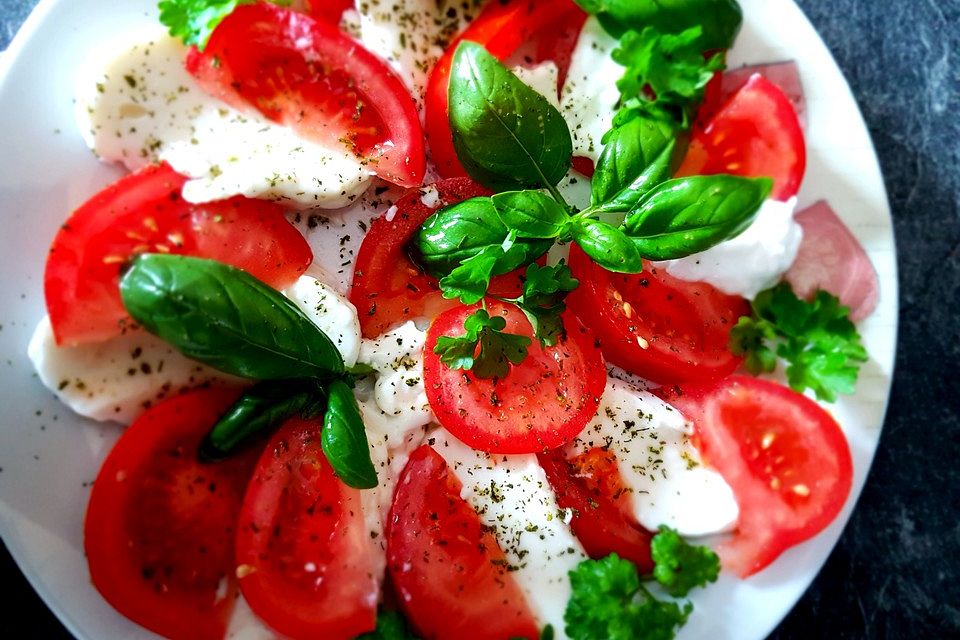 Mozzarella - Tomaten - Salat  II