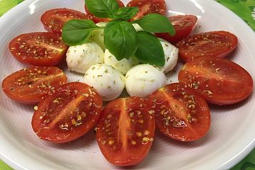 Mozzarella - Tomaten - Salat  II