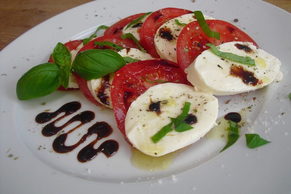 Mozzarella - Tomaten - Salat  II