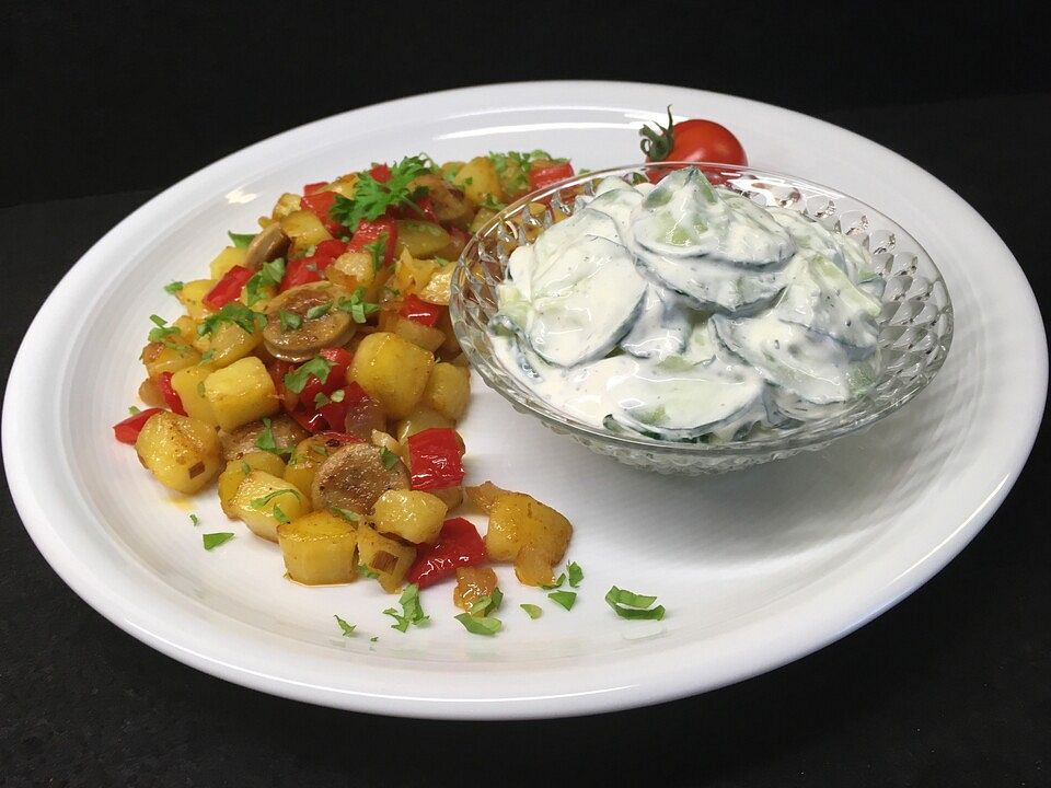 Gurkensalat mit Kräuter - Creme frâiche von jumbo6969| Chefkoch