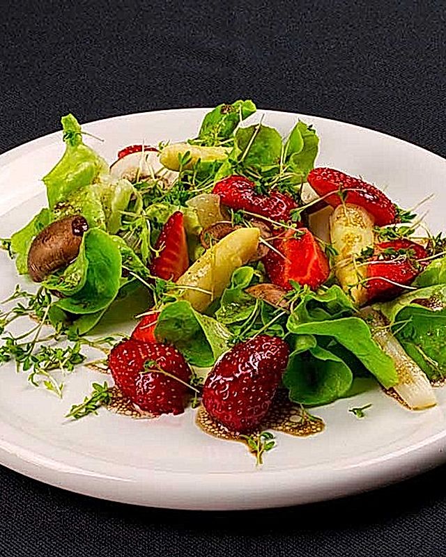 Spargel - Erdbeer - Salat