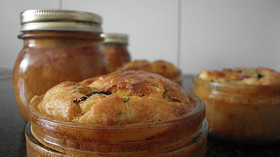 Lauch - Zwiebel - Zucchini - Feta - Knoblauch - Kuchen mit Speckwürfeln-image
